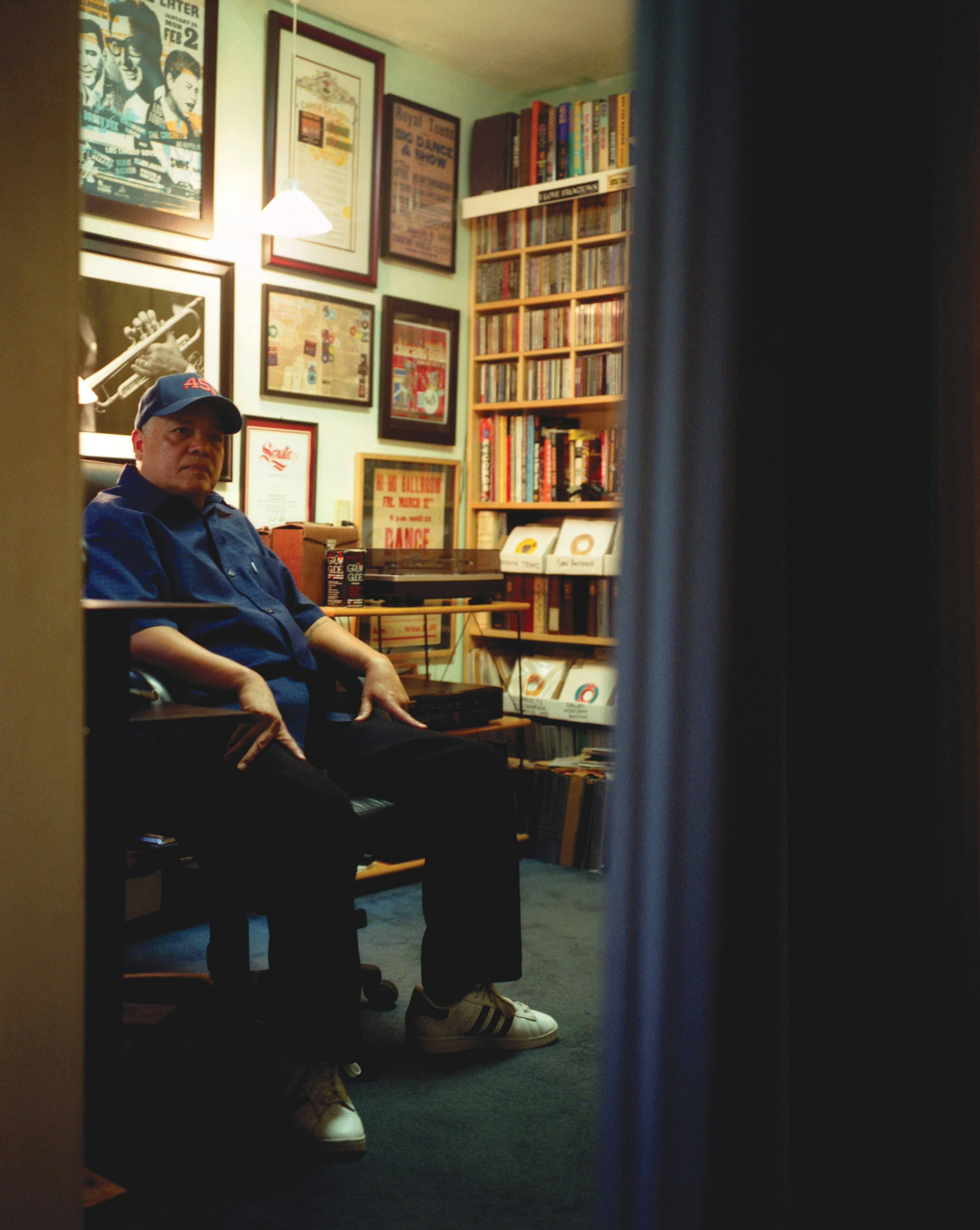 Author and historian Ruben Molina. Photo by B+.